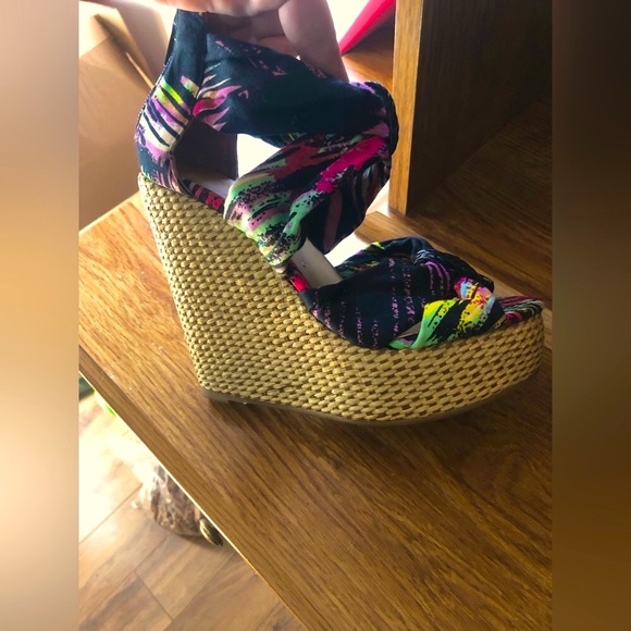 NWT Material Girl Platform Heels Size 6/36 - Picture 2 of 9